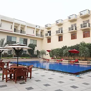 Отель Westend - And Banquet Near Delhi Airport, Нью-Дели